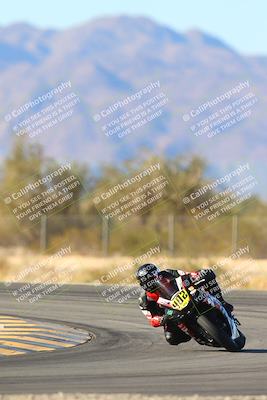 media/Jan-10-2025-CVMA Friday Practice (Fri) [[489e0da257]]/Group 4 and Trackday/Session 5 (Turn 7)/